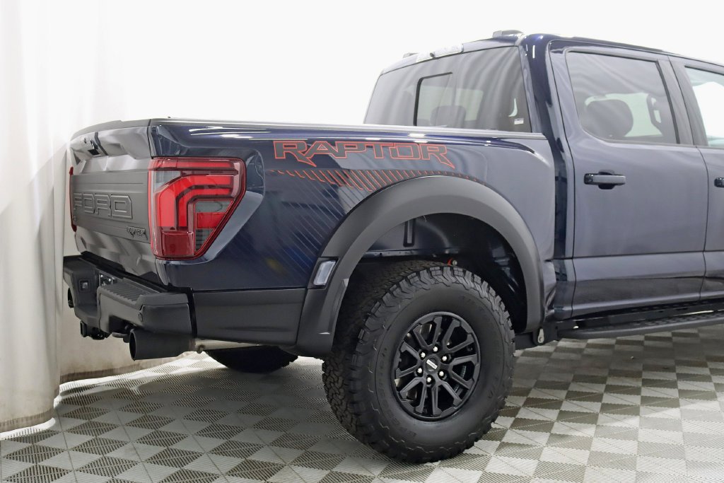 Used 2025 Ford F150 Raptor AWD/4WD image 9