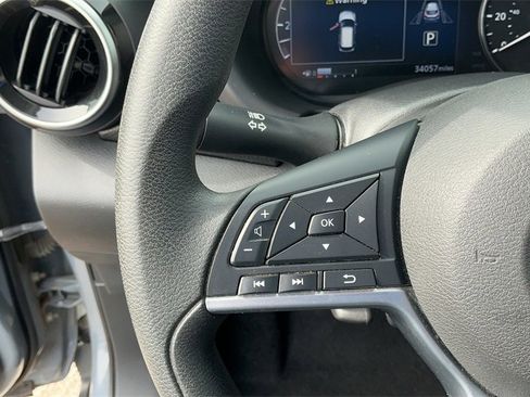 Used 2021 Nissan Kicks SV image 18