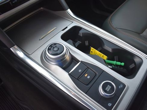Used 2022 Ford Explorer Timberline w/ Timberline Technology Package AWD/4WD image 31