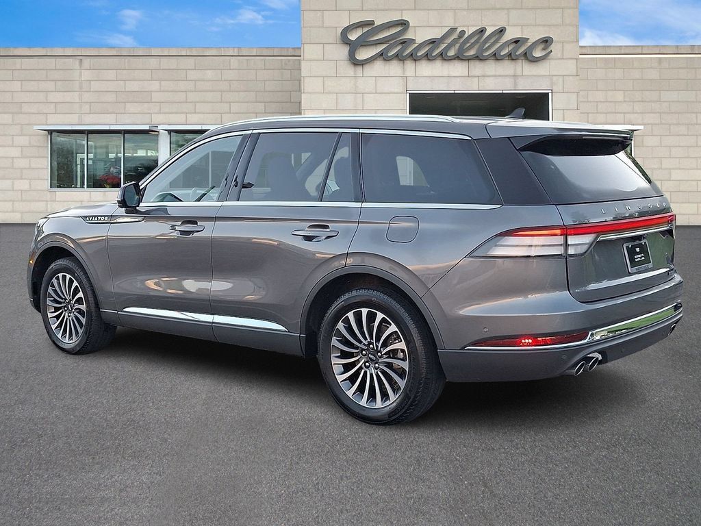 Used 2024 Lincoln Aviator Reserve w/ Equipment Group 201A AWD/4WD image 5