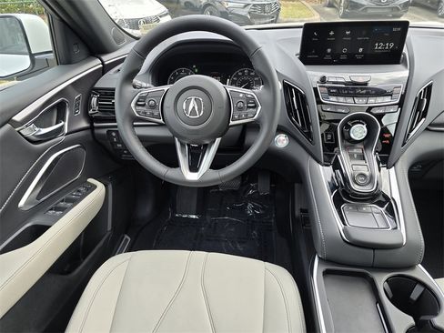 New 2025 Acura RDX SH-AWD image 9