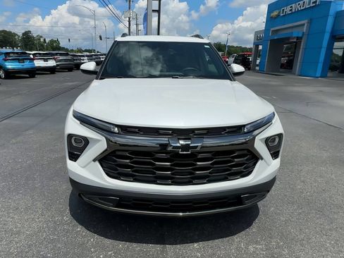 Certified 2025 Chevrolet TrailBlazer ACTIV w/ Convenience Package FWD image 3