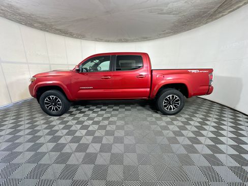 Used 2020 Toyota Tacoma TRD Sport RWD image 6
