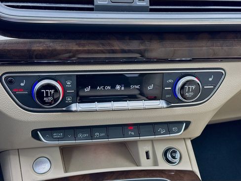 Used 2018 Audi Q5 2.0T Premium Plus w/ Premium Plus Package image 12