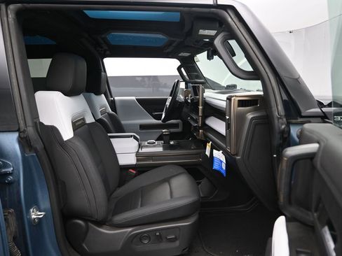 Used 2024 GMC Hummer EV 3X w/ Omega Edition AWD/4WD image 24