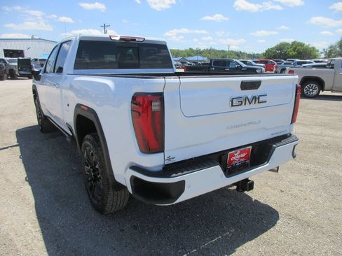 New 2026 GMC Sierra 2500 Denali Ultimate AWD/4WD image 9