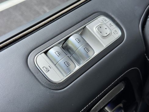 Used 2022 Mercedes-Benz G 63 AMG Squared image 17