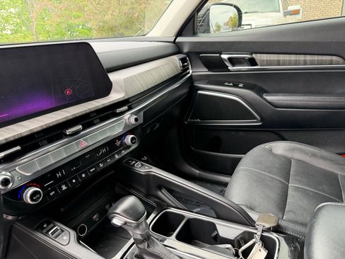 Used 2023 Kia Telluride SX image 10