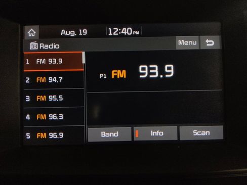 Used 2020 Kia Sorento FWD V6 image 25