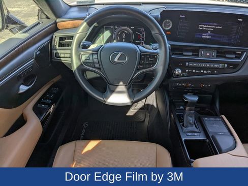 Used 2022 Lexus ES 300h w/ Premium Package image 18