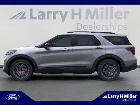 New 2026 Ford Explorer ST-Line w/ ST-Line Street Pack image 3