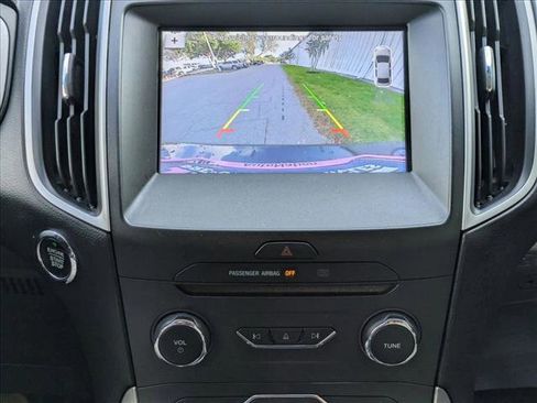 Used 2017 Ford Edge SEL w/ Equipment Group 201A AWD/4WD image 12
