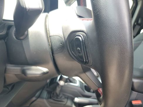 Used 2024 Jeep Wrangler Unlimited Rubicon AWD/4WD image 12