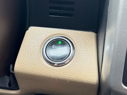 Certified 2019 Ford F150 Lariat image 22