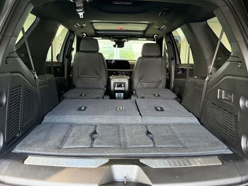 Used 2025 Chevrolet Tahoe High Country w/ Sun And Tow Package image 4