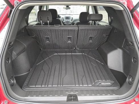 Used 2020 Chevrolet Equinox LT FWD image 19