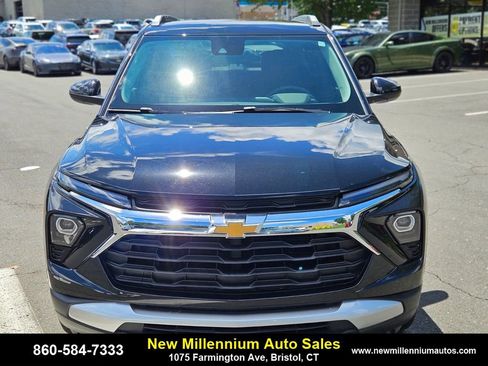 Used 2024 Chevrolet TrailBlazer LT image 8