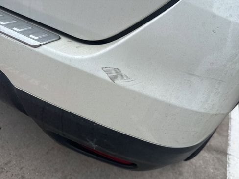 Used 2016 Nissan Rogue SV image 9