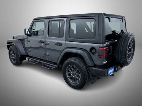 Certified 2025 Jeep Wrangler Sport S image 7