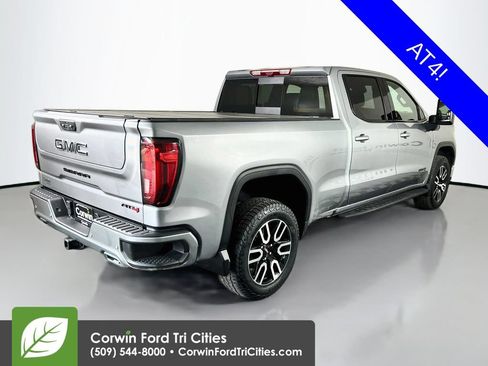 Used 2024 GMC Sierra 1500 AT4 w/ Technology Package AWD/4WD image 15
