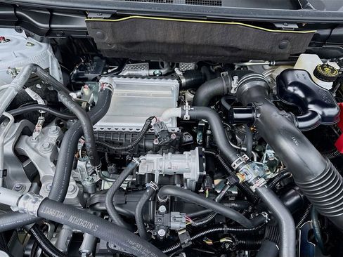 New 2026 Mitsubishi Outlander SE image 32