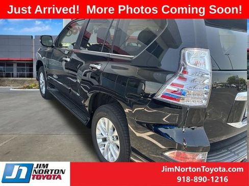 Used 2017 Lexus GX 460 AWD/4WD image 6