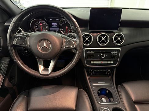 Used 2019 Mercedes-Benz GLA 250 image 27