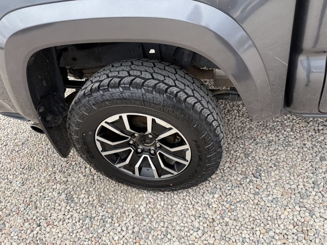 Used 2021 Toyota Tacoma TRD Sport w/ Technology Package AWD/4WD image 34