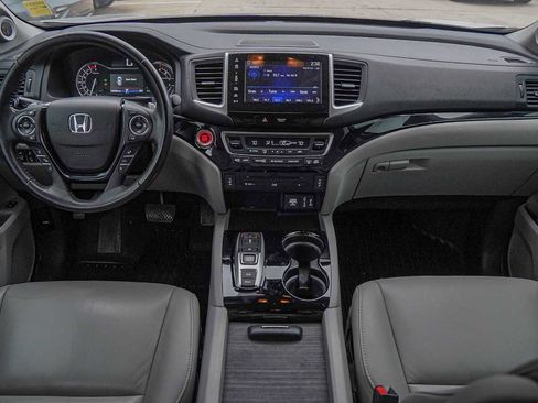 Used 2018 Honda Pilot Touring image 26