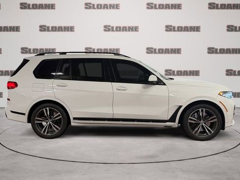 Used 2022 BMW X7 xDrive40i w/ M Sport Package AWD/4WD image 6