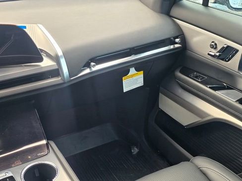 New 2026 Cadillac Vistiq Luxury AWD/4WD image 20