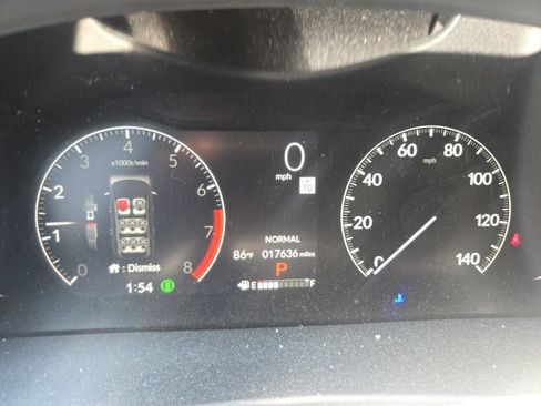 Used 2025 Honda Pilot Touring image 7