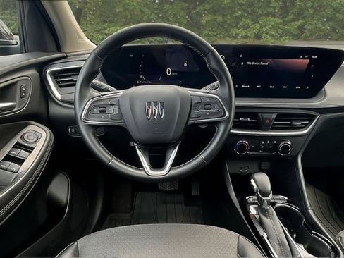 Certified 2024 Buick Encore GX Preferred FWD image 8