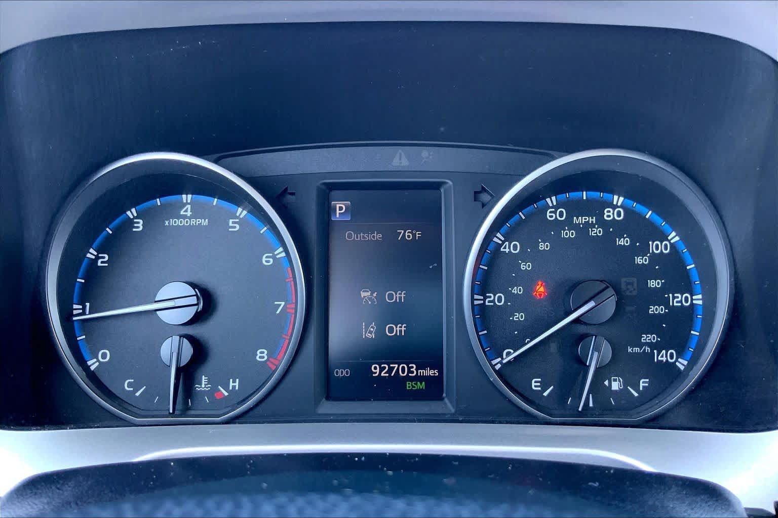 Used 2018 Toyota RAV4 XLE FWD image 25