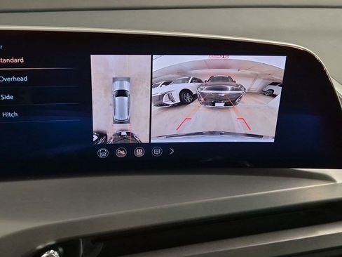 Certified 2026 Cadillac Vistiq Premium Luxury AWD/4WD image 5