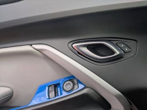 Used 2019 Chevrolet Camaro LT w/ Technology Package image 14