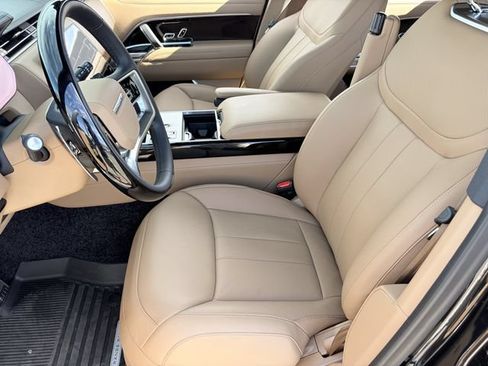 New 2026 Land Rover Range Rover Long Wheelbase SE AWD/4WD image 6