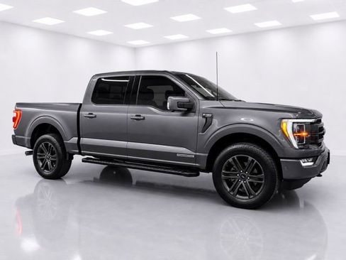 Used 2022 Ford F150 Lariat w/ Equipment Group 502A High AWD/4WD image 4