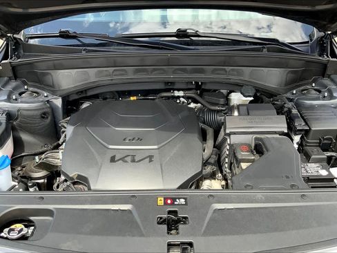 Used 2025 Kia Telluride S image 31