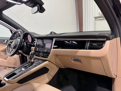 Used 2019 Porsche Macan S image 10