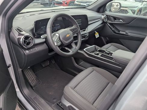 New 2026 Chevrolet Equinox LT image 12