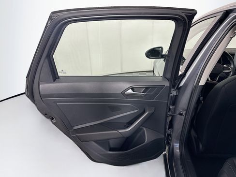 Used 2024 Volkswagen Jetta SE image 25