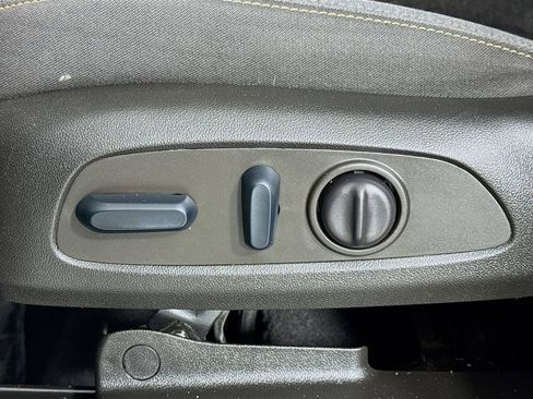 Used 2022 Chevrolet Equinox LT image 14