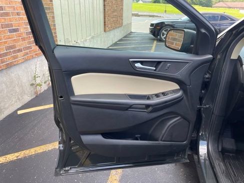 Used 2023 Ford Edge SE AWD/4WD image 17