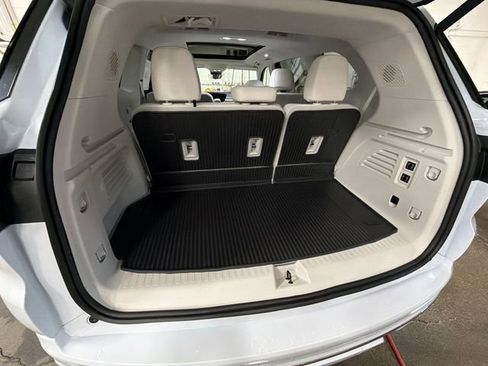 New 2026 Buick Enclave Avenir w/ Super Cruise Package image 60