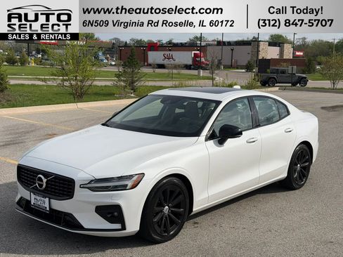 Used 2022 Volvo S60 B5 Momentum AWD/4WD image 1