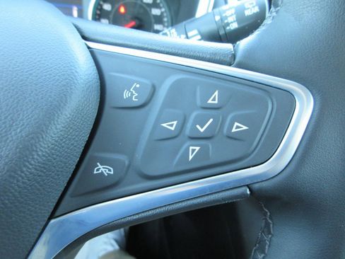 Used 2023 Chevrolet Equinox LT image 26