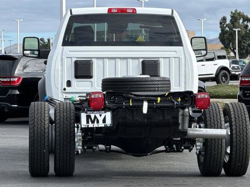 New 2026 RAM 4500 4x4 Regular Cab DRW image 5