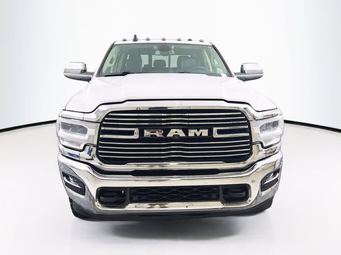 Used 2020 RAM 2500 Laramie AWD/4WD image 2