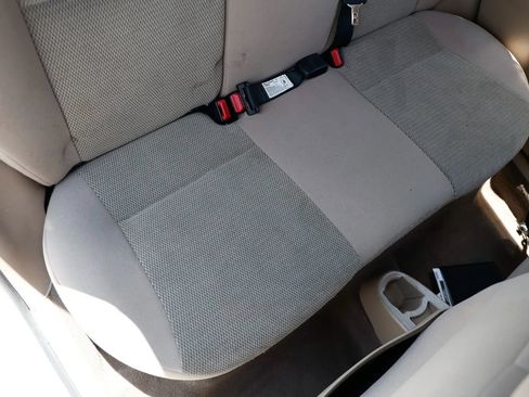 Used 2004 Ford Focus SE FWD image 21
